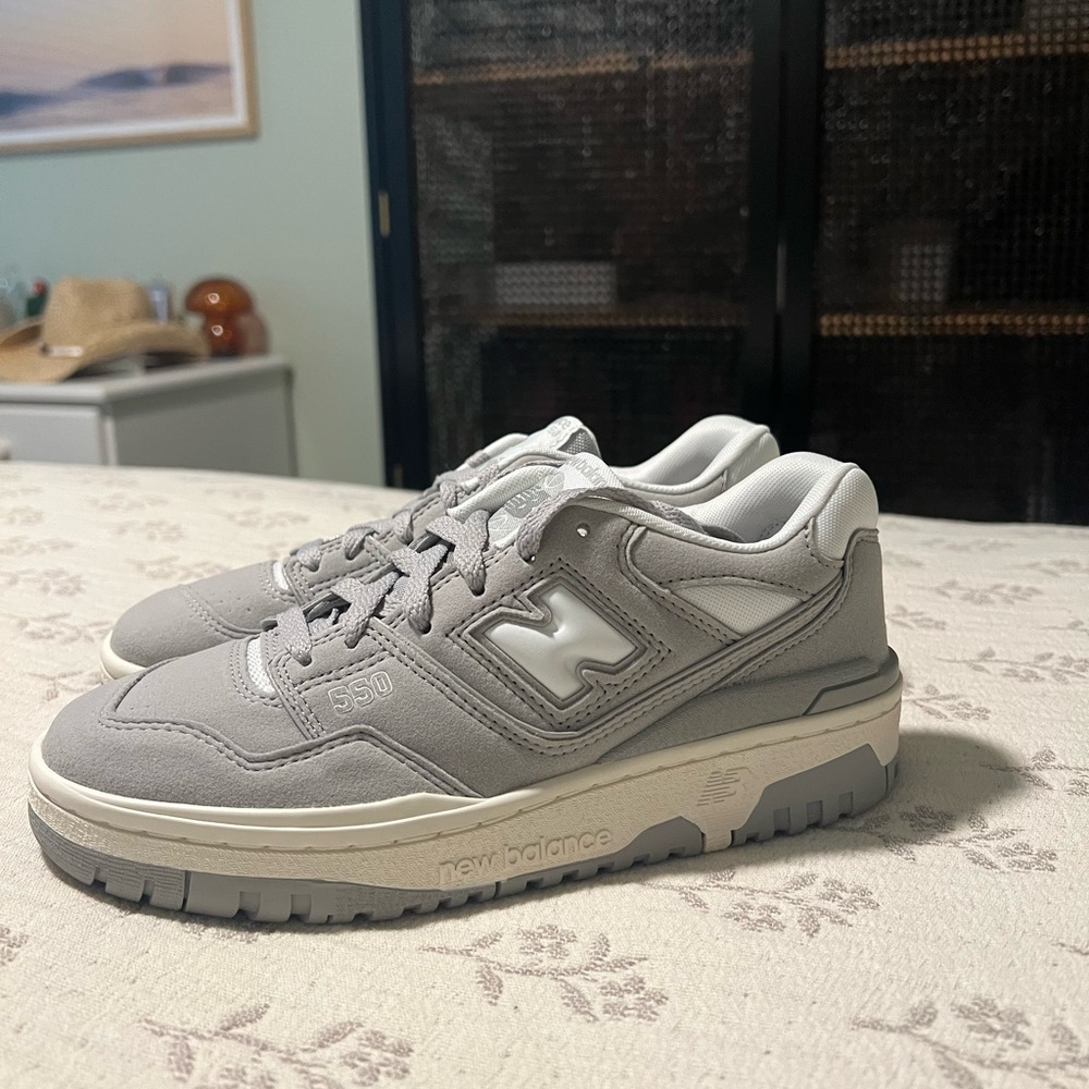 New Balance 550